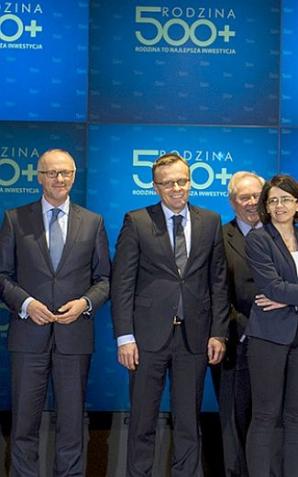 Premier Beata Szydło: 18 banków dołącza do przyjaciół programu „Rodzina 500 plus”