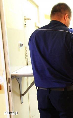 Skatowali 56-latka. Ciało po kilku dniach odnaleźli policjanci!